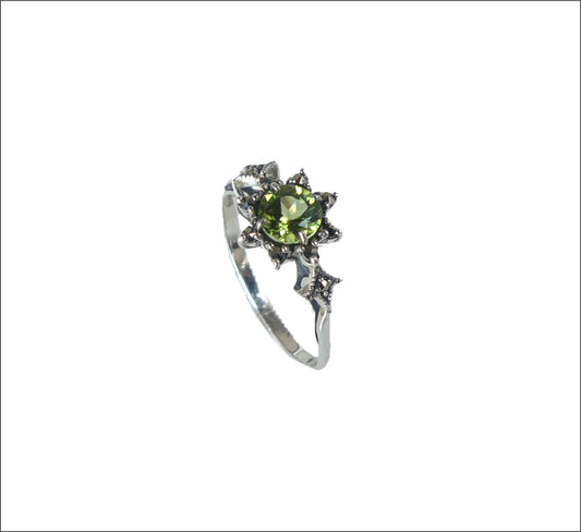Silberring mit Markasit und Peridot